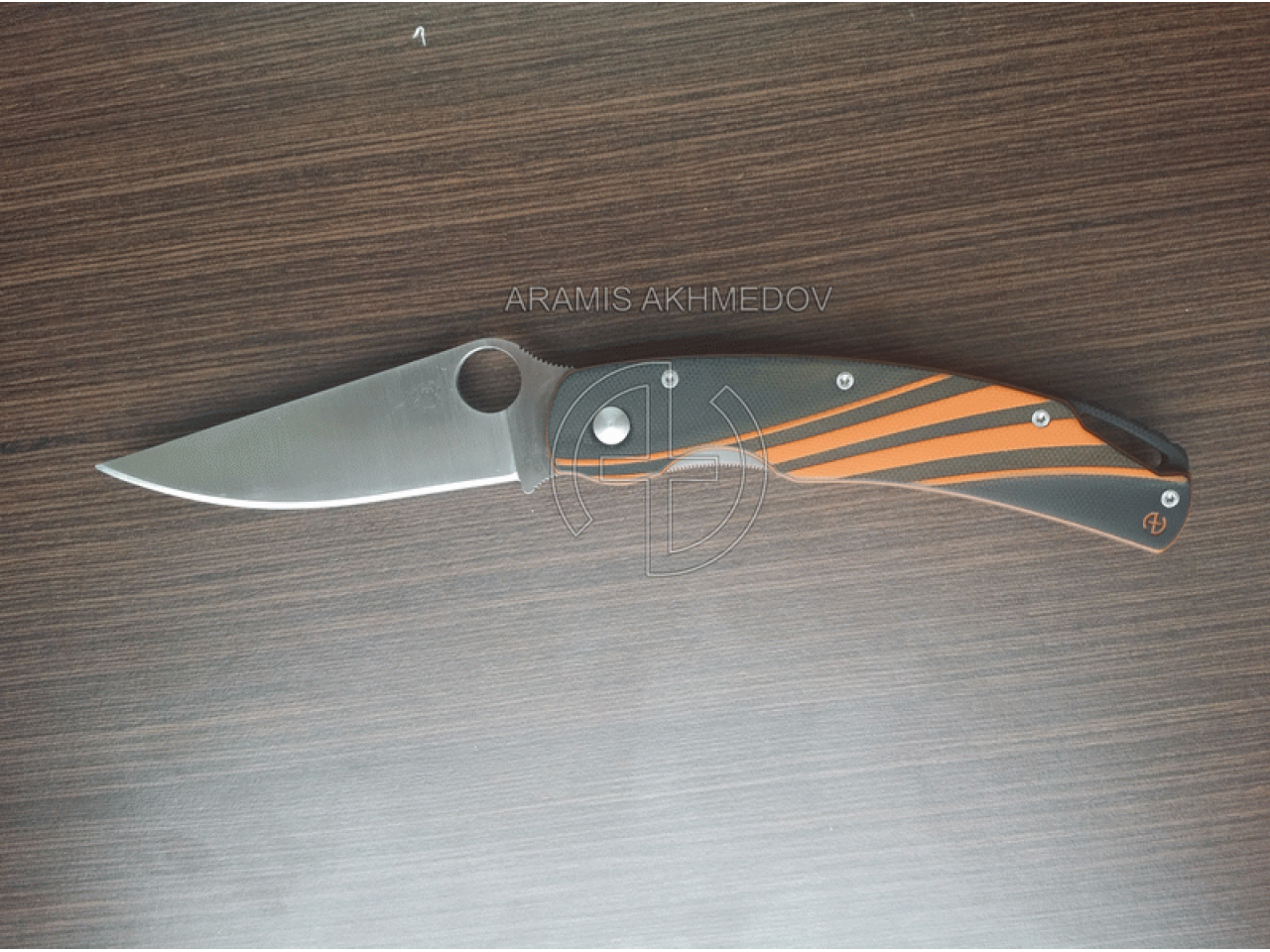 Custome scales Swift 2D, for Spyderco Military knife